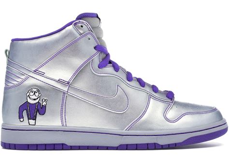 nike sb dinosaur jr fake